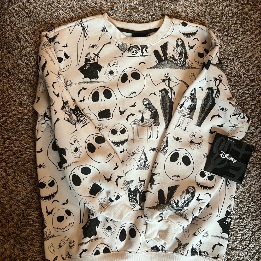 Disney Nightmare before Christmas Character Print Top Small